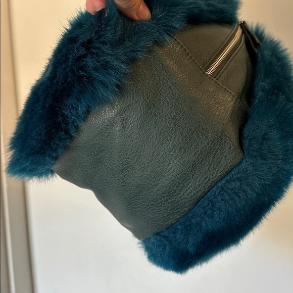 Free People Cloe blue teal Faux Fur Bag Purse - Picture 5 of 8